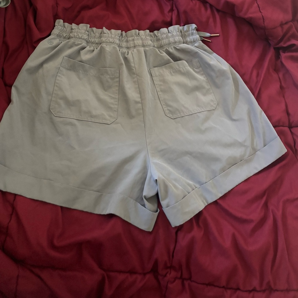 Danskin Light Gray Women's Cargo Shorts